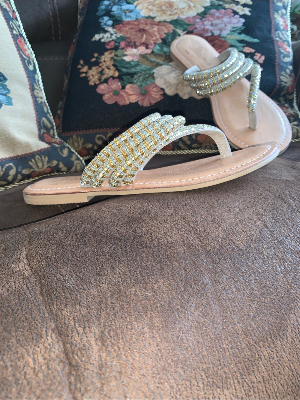 Skemo Tan Leather Thong Sandals with Gold & Silver Beaded Straps - Picture 4 of 8